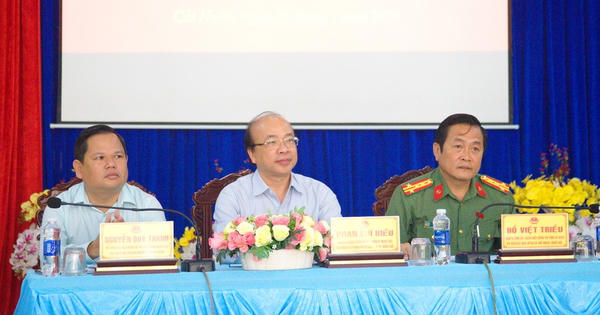 Lắng nghe từ cơ sở, chuyển tải tâm tư cử tri nơi địa đầu cực Nam Tổ quốc đến Quốc hội