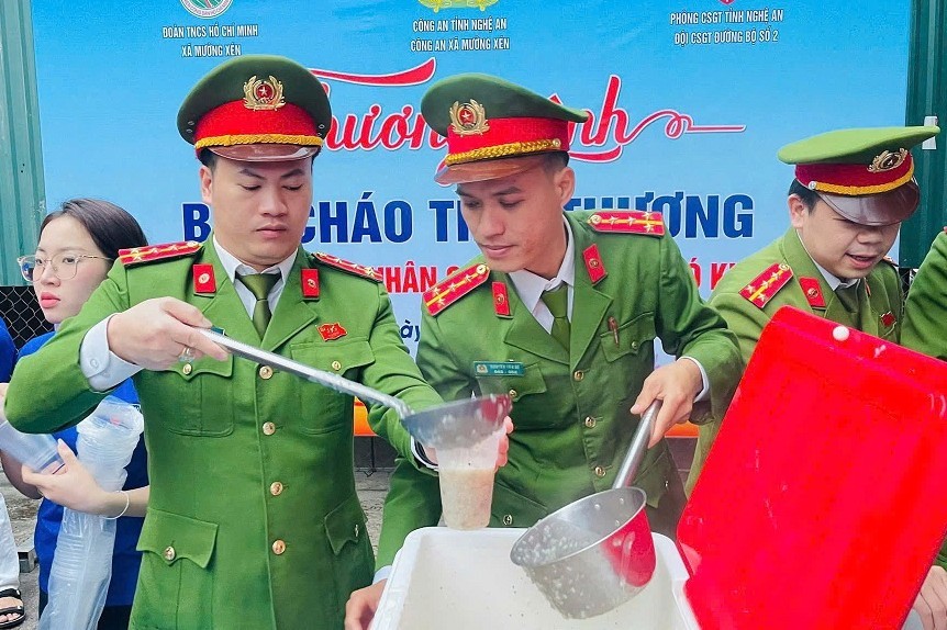 Công an xã Mường Xén với phong trào ba nhất