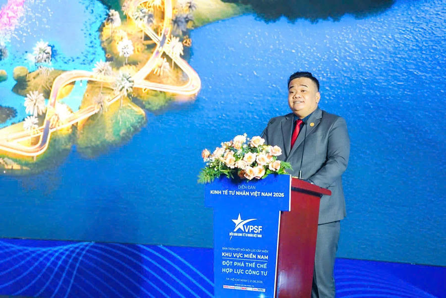 Ông Nguyễn Duy Khương trình bày tham luận tại Diễn đàn Kinh tế tư nhân Việt Nam 2026 khu vực miền Nam.