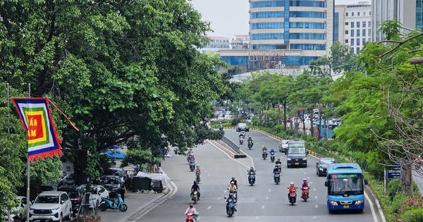 Đề xuất miễn phí xe buýt 1 năm trong Vành đai 1, hỗ trợ người dân đổi xe máy điện