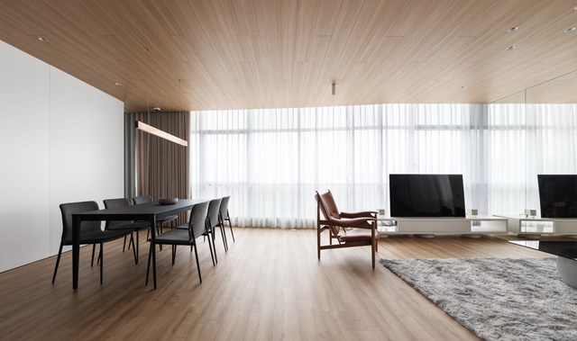 Căn hộ mặt tiền kính tràn cho người yêu âm nhạc - Ảnh 1 Căn hộ mặt tiền kính tràn cho người yêu âm nhạc - Ảnh 1