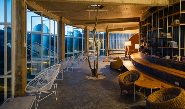 Trải nghiệm sự thay đổi của cảnh quan và độ cao trong một tòa nhà ấn tượng ở Đà Lạt - Ảnh 1