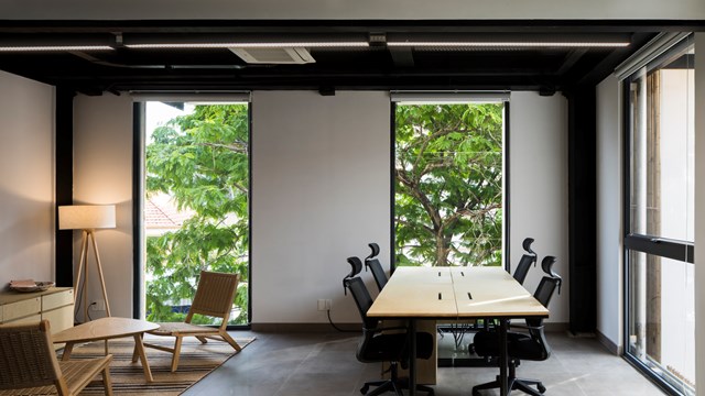 Tòa nhà văn phòng với 10 không gian làm việc khác nhau - Ảnh 10