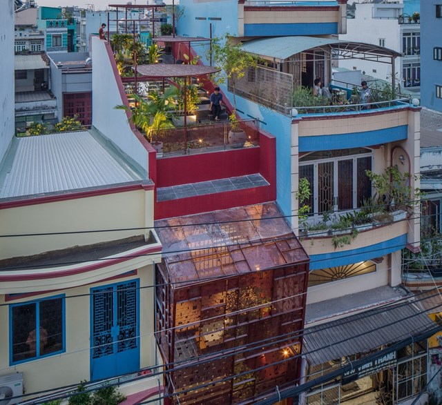 C&aacute;c kiến tr&uacute;c sư thuộc AD9 Architects muốn tạo ra một kh&ocirc;ng gian thuận lợi cho c&aacute;c hoạt động sinh hoạt h&agrave;ng ng&agrave;y của người cao tuổi, đồng thời tạo sự kết nối giữa c&aacute;c ph&ograve;ng chức năng.