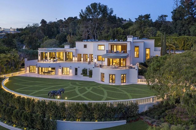 Si&ecirc;u biệt thự của Steve Wynn nh&igrave;n từ b&ecirc;n ngo&agrave;i. Ảnh:&nbsp;Realtor.