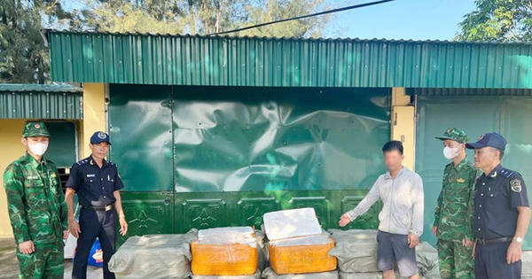 Chặn bè mảng vận chuyển gần 1 tấn nầm lợn đông lạnh nghi nhập lậu qua cửa sông Bắc Luân