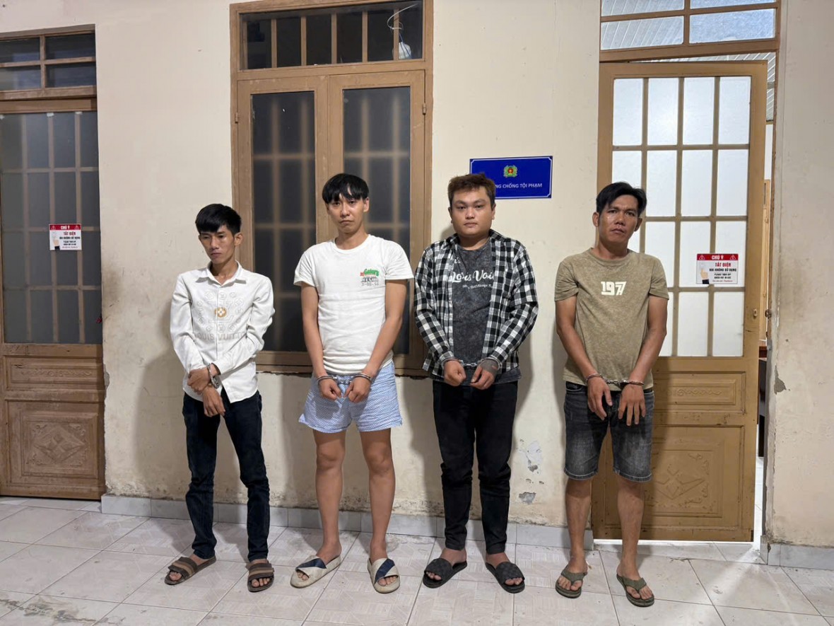 Triệt phá đường dây mua bán, tổ chức sử dụng ma túy trong cao điểm bảo đảm ANTT bầu cử Triệt phá đường dây mua bán, tổ chức sử dụng ma túy trong cao điểm bảo đảm ANTT bầu cử