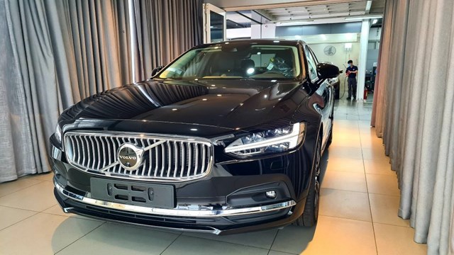 Loạt xe sang đua giảm giá ‘tất tay’: Mercedes giảm trên nửa tỷ chưa là gì so với mức giảm 1 tỷ của BMW - Ảnh 3