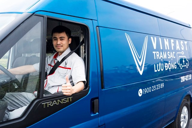 Cận cảnh dàn xe Sạc pin lưu động 'không có ngày nghỉ' của VinFast - Ảnh 7