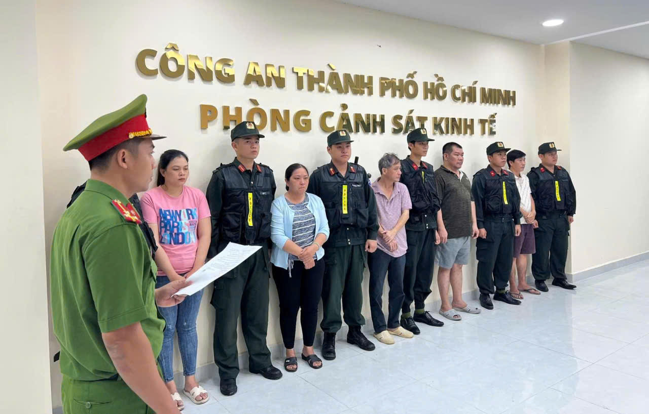 Công an nhân dân: Xây dựng thế trận lòng dân trong đấu tranh chống hàng giả và gian lận thương mại