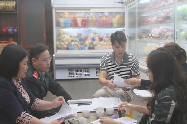 Đoàn kiểm tra liên ngành Trung ương về an toàn thực phẩm làm việc tại Hưng Yên