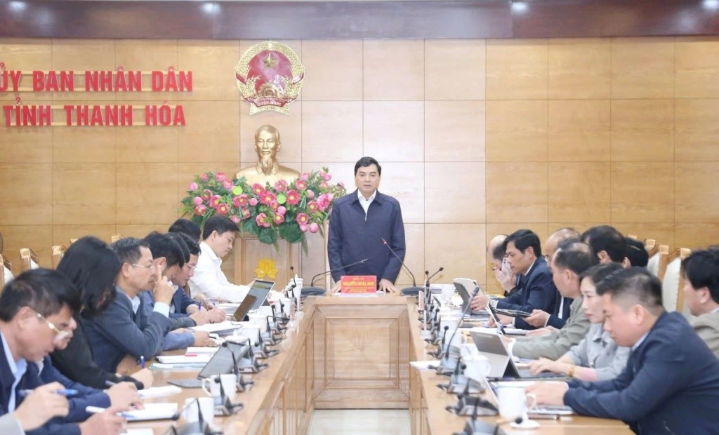 Chủ tịch UBND tỉnh Nguyễn Hoài Anh phát biểu kết luận các nội dung tại hội nghị.