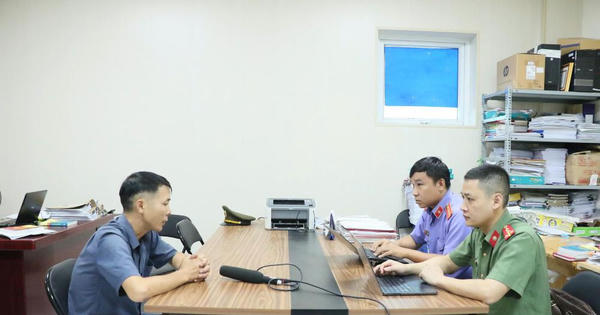 Khởi tố nhóm 6 đối tượng làm giả giấy tờ của cơ quan, tổ chức