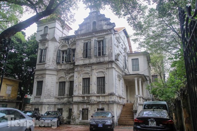Căn biệt thự tr&ecirc;n phố Trần Hưng Đạo của vua Bảo Đại được x&acirc;y dựng từ cuối thế kỷ 18, đầu thế kỷ 19.&nbsp;