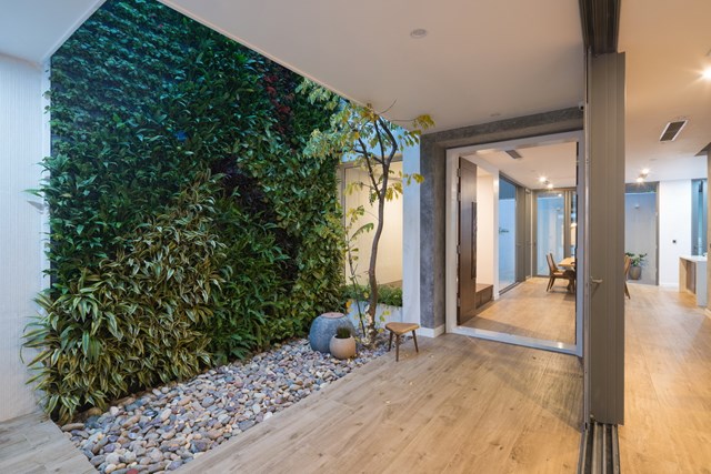 Chủ nh&agrave; đ&atilde; nhiều lần thực hiện cải tạo, sửa đổi, sửa sang, trang tr&iacute;&hellip; nhưng c&aacute;c sự cố hư hỏng của ng&ocirc;i nh&agrave; vẫn chưa được giải quyết triệt để. &nbsp;