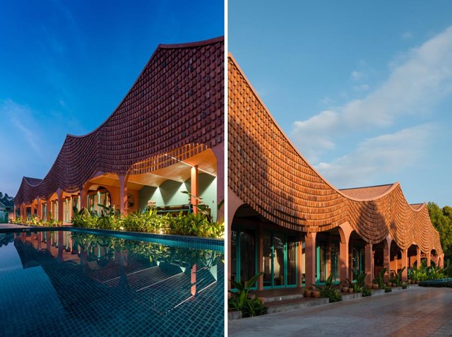 Những tấm r&egrave;m bằng đất nung n&agrave;y c&oacute; thể ngăn chặn &aacute;nh s&aacute;ng trực tiếp chiếu xuống c&aacute;c m&aacute;i nh&agrave; b&ecirc;n dưới, do đ&oacute; l&agrave;m giảm bức xạ nhiệt v&agrave; l&agrave;m cho c&ocirc;ng tr&igrave;nh trở n&ecirc;n thống nhất. &nbsp;