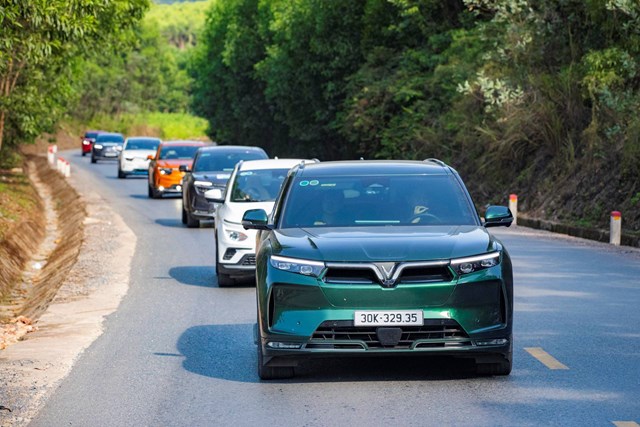 Loạt c&ocirc;ng nghệ an to&agrave;n t&iacute;ch hợp tr&ecirc;n c&aacute;c d&ograve;ng xe VinFast mang đến những chuyến đi trọn vẹn cho chủ xe. &nbsp;