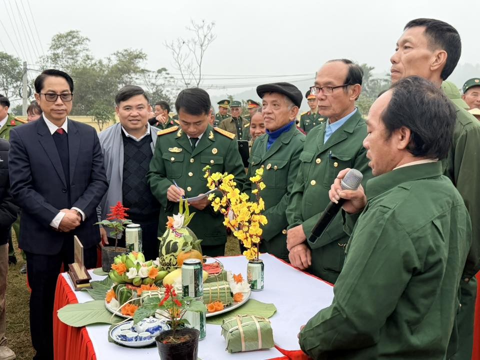 Lan tỏa yêu thương từ chương trình “Chung vị Tết Việt, gắn kết muôn miền”.