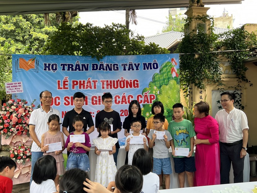 Dòng họ Trần Đăng (Tây Mỗ) với truyền thống khuyến học Dòng họ Trần Đăng (Tây Mỗ) với truyền thống khuyến học