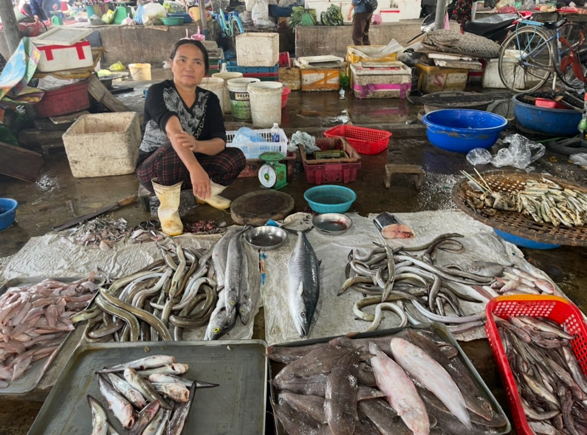 Tháng Ba của những người phụ nữ làng biển