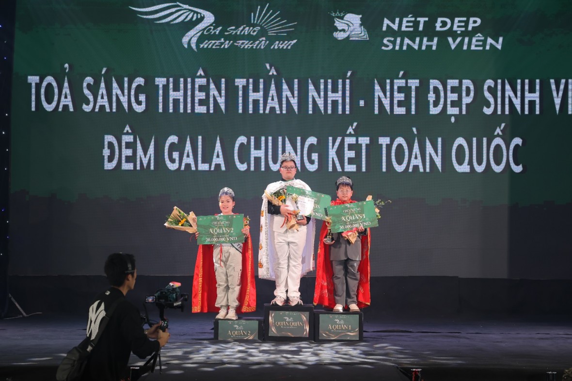 Á quân 1 Lê Thanh Phúc gây ấn tượng tại “Tỏa sáng Thiên Thần Nhí” mùa 6 Á quân 1 Lê Thanh Phúc gây ấn tượng tại “Tỏa sáng Thiên Thần Nhí” mùa 6