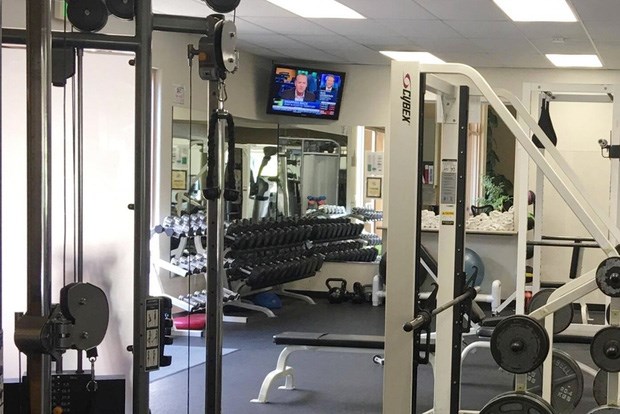 Khu tập thể thao trong nh&agrave; được trang bị ri&ecirc;ng cho anh Bo Đan Trường.