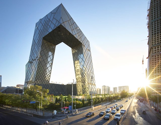 C&ocirc;ng tr&igrave;nh được&nbsp;tạp ch&iacute; Times b&igrave;nh chọn l&agrave; một&nbsp;trong 10 c&ocirc;ng tr&igrave;nh kiến tr&uacute;c kỳ lạ nhất thế giới.