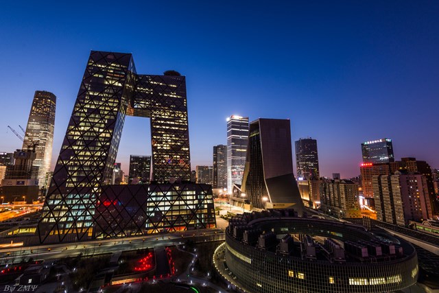 Do thời tiết ở Bắc Kinh khắc nghiệt v&agrave;o m&ugrave;a đ&ocirc;ng, hệ thống sưởi ấm v&agrave; hơi nước của c&ocirc;ng tr&igrave;nh được t&iacute;nh to&aacute;n để gi&uacute;p giảm ph&aacute;t thải kh&iacute; carbon trong mỗi kW nhiệt lượng sản sinh ra.