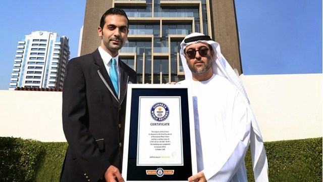 Ch&iacute;nh thiết kế độc đ&aacute;o của Maze Tower đ&atilde; gi&uacute;p t&ograve;a th&aacute;p được kỷ lục Guinness thế giới c&ocirc;ng nhận l&agrave; m&ecirc; cung thẳng đứng lớn nhất thế giới.