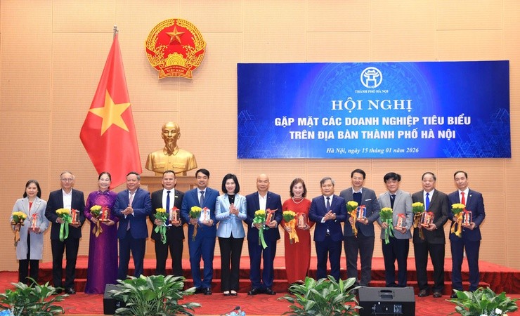 Hà Nội tôn vinh doanh nghiệp tiêu biểu, đồng hành kiến tạo