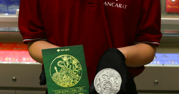 Giá bạc ngày 15/4: Bạc thế giới bật tăng mạnh, bạc trong nước phục hồi, vượt 80 triệu đồng/kg