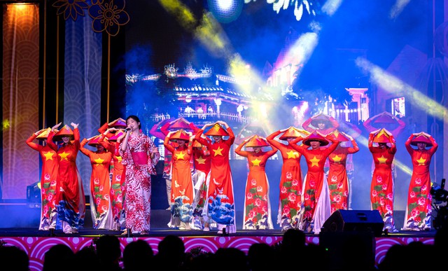 Nhật Bản - Việt Nam: Phát triển mạnh mẽ và gắn kết chặt chẽ - Ảnh 1. Nhật Bản - Việt Nam: Phát triển mạnh mẽ và gắn kết chặt chẽ - Ảnh 1.