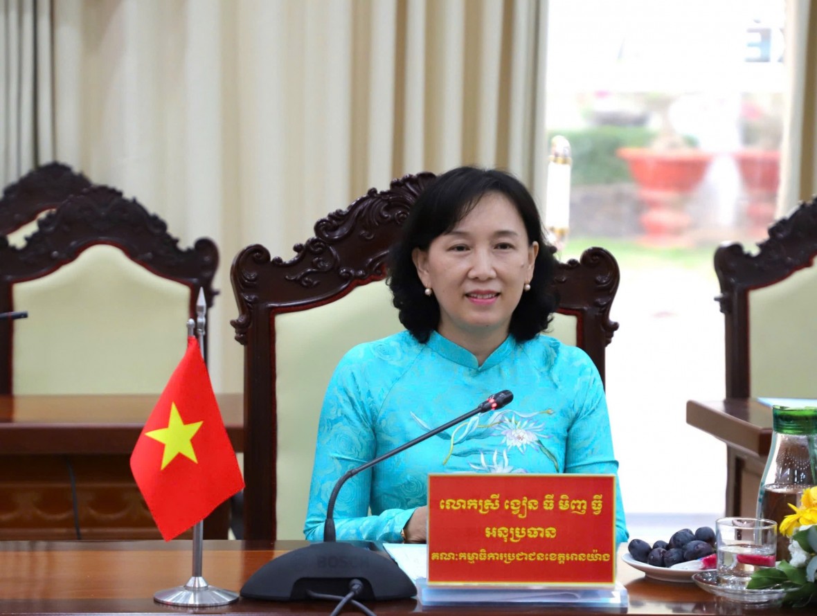 Đoàn đại biểu Bộ Tư lệnh Hiến binh Hoàng gia Campuchia thăm và chúc tết tỉnh An Giang