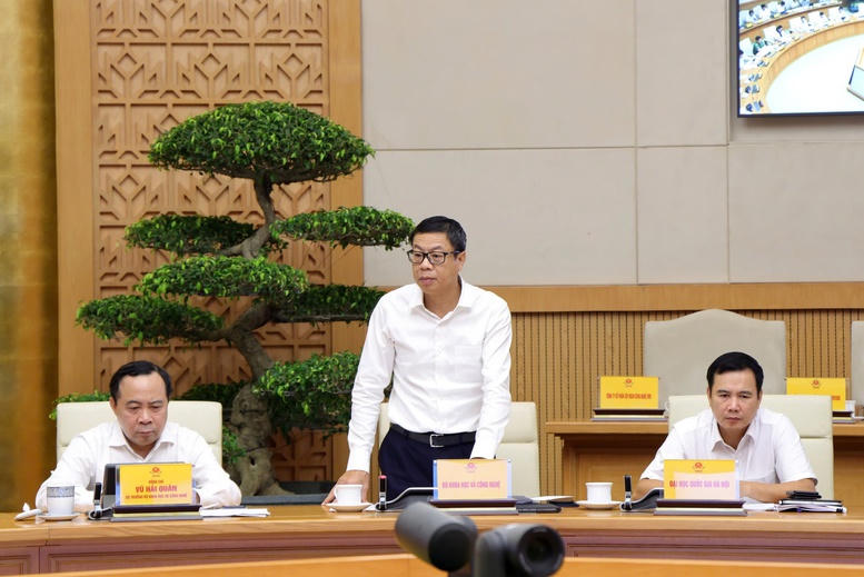 Thứ trưởng Bộ KH&CN Lê Xuân Định báo cáo tại Hội nghị - Ảnh: chinhphu.vn/Gia Huy