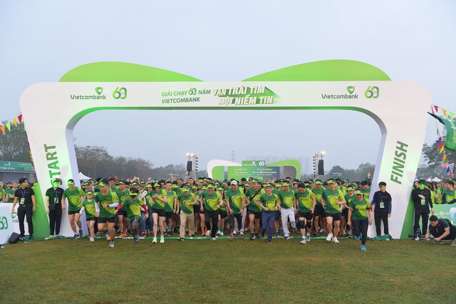 Vietcombank tổ chức Giải chạy 60 năm “Vạn trái tim - Một niềm tin” - Ảnh 3.