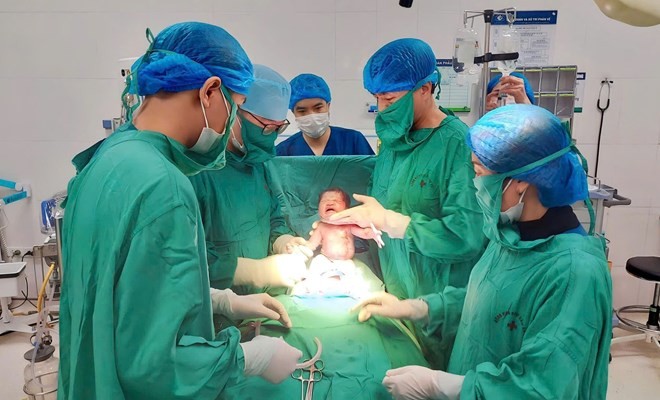 Hơn 11.000 trẻ chào đời trong 5 ngày nghỉ Tết Bính Ngọ 2026 Hơn 11.000 trẻ chào đời trong 5 ngày nghỉ Tết Bính Ngọ 2026