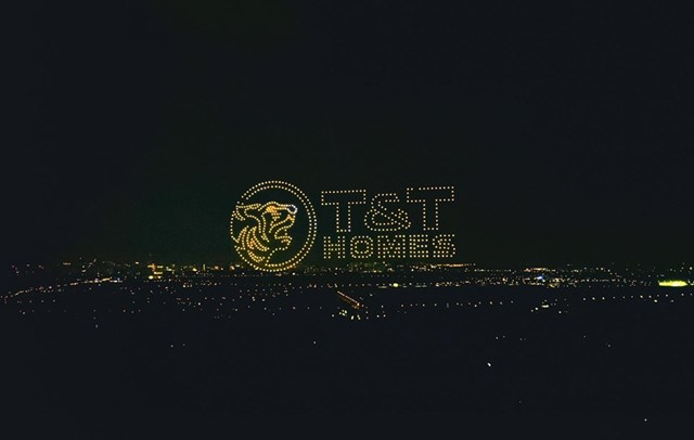 Chiêm ngưỡng 1.000 drone tỏa sáng trên bầu trời đêm Thành phố Thiên niên kỷ T&T City Millennia - Ảnh 6 Chiêm ngưỡng 1.000 drone tỏa sáng trên bầu trời đêm Thành phố Thiên niên kỷ T&T City Millennia - Ảnh 6