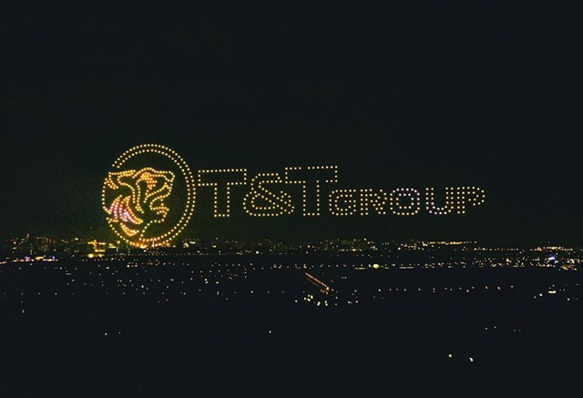 Chiêm ngưỡng 1.000 drone tỏa sáng trên bầu trời đêm Thành phố Thiên niên kỷ T&T City Millennia - Ảnh 5 Chiêm ngưỡng 1.000 drone tỏa sáng trên bầu trời đêm Thành phố Thiên niên kỷ T&T City Millennia - Ảnh 5