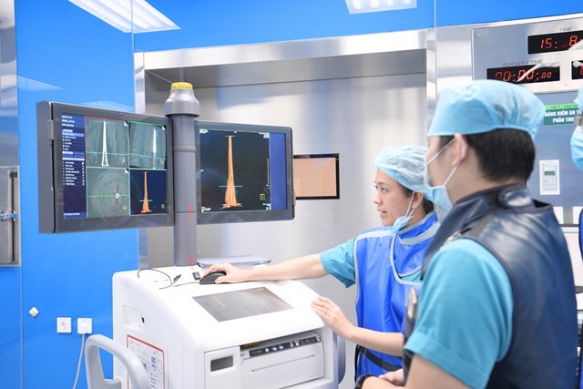 C-arm 3D thế hệ mới t&iacute;ch hợp c&ocirc;ng nghệ AI cho h&igrave;nh ảnh sắc n&eacute;t