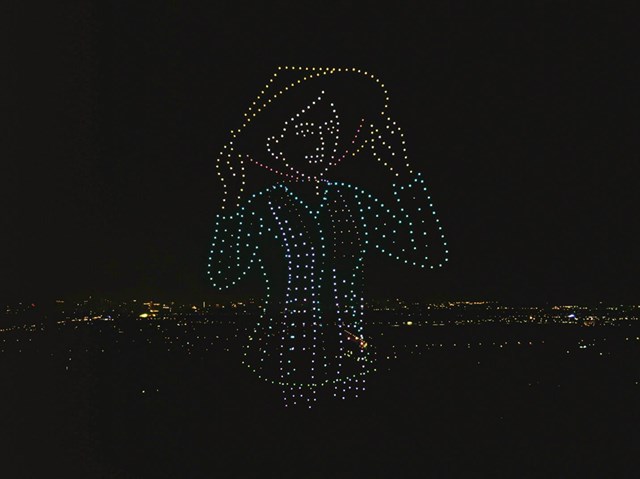 Chiêm ngưỡng 1.000 drone tỏa sáng trên bầu trời đêm Thành phố Thiên niên kỷ T&T City Millennia - Ảnh 1 Chiêm ngưỡng 1.000 drone tỏa sáng trên bầu trời đêm Thành phố Thiên niên kỷ T&T City Millennia - Ảnh 1