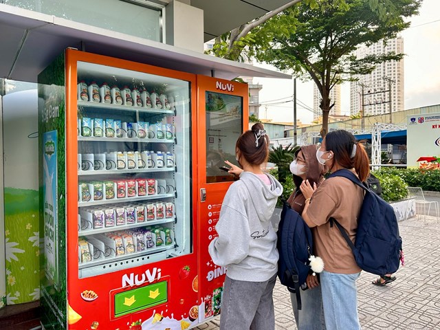 M&ocirc; h&igrave;nh b&aacute;n h&agrave;ng n&agrave;y mang đến sự tiện lợi, nhanh ch&oacute;ng cho người ti&ecirc;u d&ugrave;ng