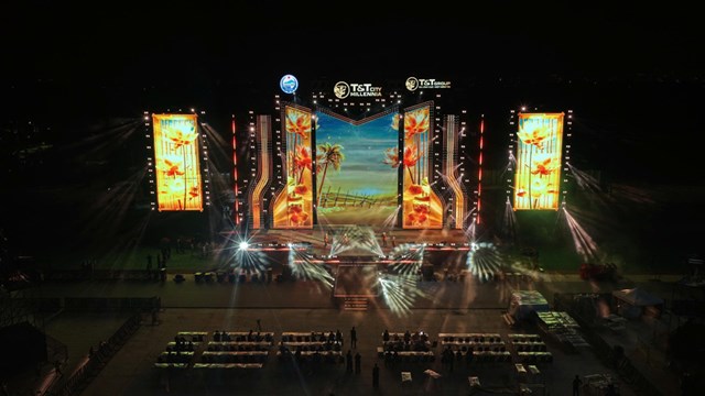Thành phố Thiên niên kỷ T&T City Millennia bừng sáng trước đại nhạc hội - Ảnh 7 Thành phố Thiên niên kỷ T&T City Millennia bừng sáng trước đại nhạc hội - Ảnh 7