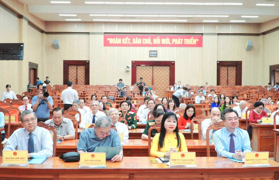 An Giang tổ chức họp mặt kỷ niệm 80 năm Ngày Tổng tuyển cử và tổng kết nhiệm kỳ Quốc hội khóa XV An Giang tổ chức họp mặt kỷ niệm 80 năm Ngày Tổng tuyển cử và tổng kết nhiệm kỳ Quốc hội khóa XV