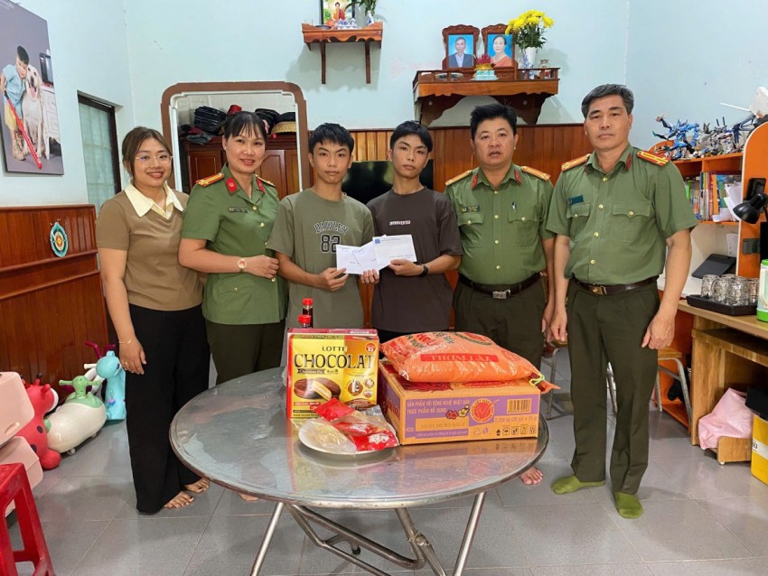 Lan tỏa nghĩa tình từ Chương trình 