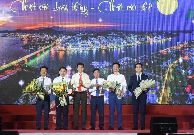 Lễ hội Tao đàn Chiêu Anh Các: Tôn vinh di sản văn hóa, quảng bá hình ảnh du lịch Hà Tiên và hướng đến đưa lễ hội thành di sản văn hóa phi vật thể quốc gia