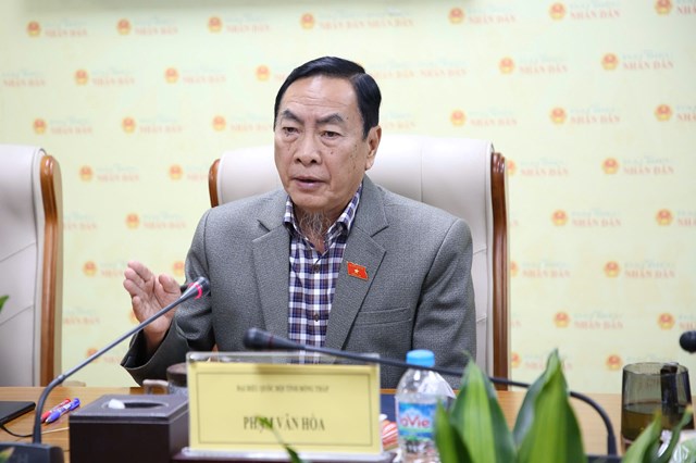 ĐBQH Phạm Văn H&ograve;a chia sẻ