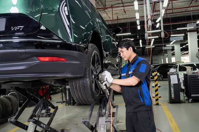 Chi phí bảo dưỡng thấp hơn xe tay ga, VinFast đặt lại chuẩn mực 'nuôi' ô tô - Ảnh 1