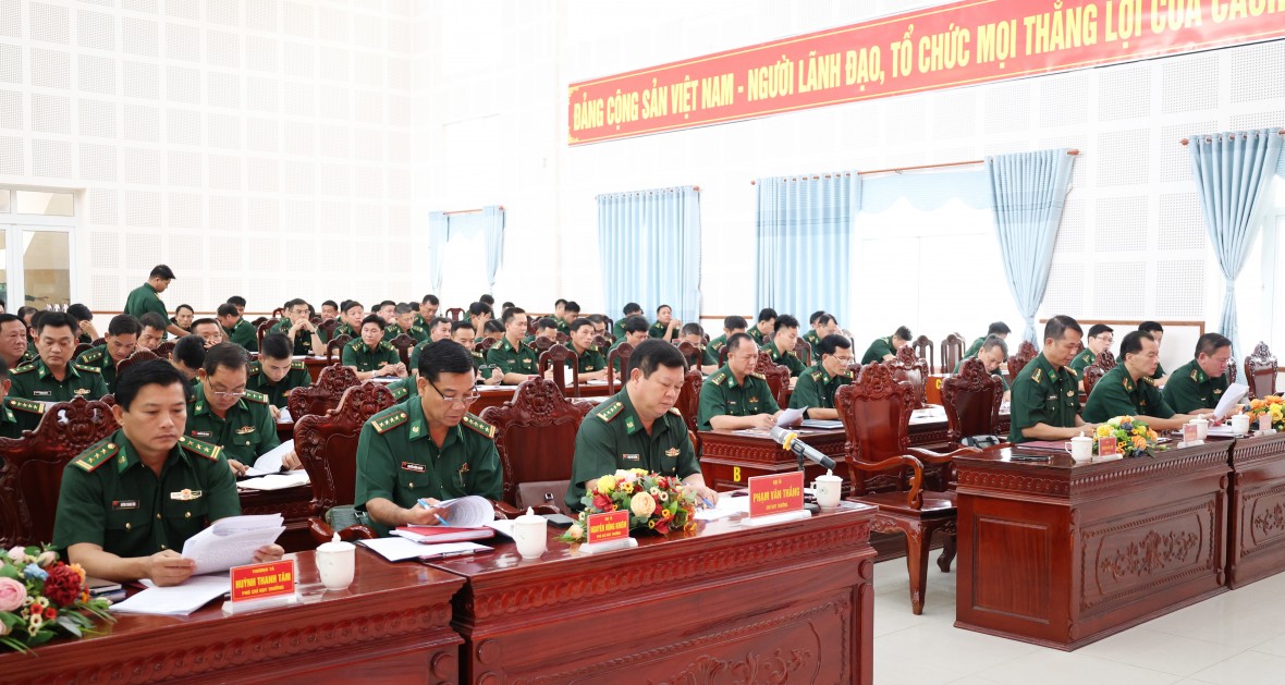 BĐBP tỉnh An Giang phát động phong trào thi đua “Đoàn kết, đồng lòng, thi đua, quyết thắng” BĐBP tỉnh An Giang phát động phong trào thi đua “Đoàn kết, đồng lòng, thi đua, quyết thắng”