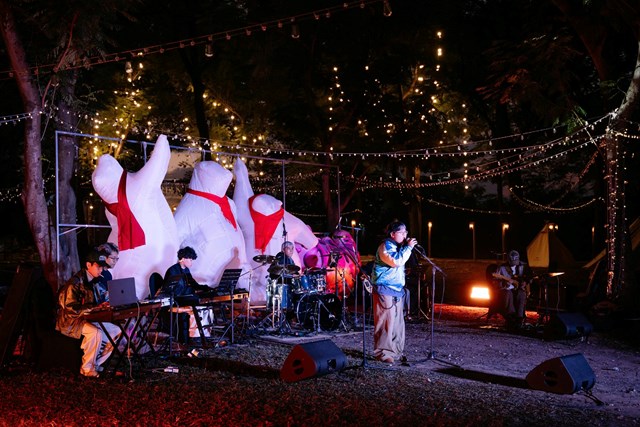 Sunset Show diễn ra tại Lễ hội Đ&ocirc;ng Đ&uacute;c Đủ Đầy&nbsp; &nbsp;