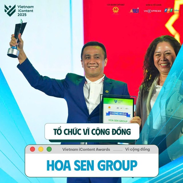 Sau khi Tập đo&agrave;n Hoa Sen được xướng l&ecirc;n tại hạng mục &ldquo;Tổ chức V&igrave; cộng đồng&rdquo;, cả kh&aacute;n ph&ograve;ng vỗ tay reo h&ograve; đồng t&igrave;nh.
